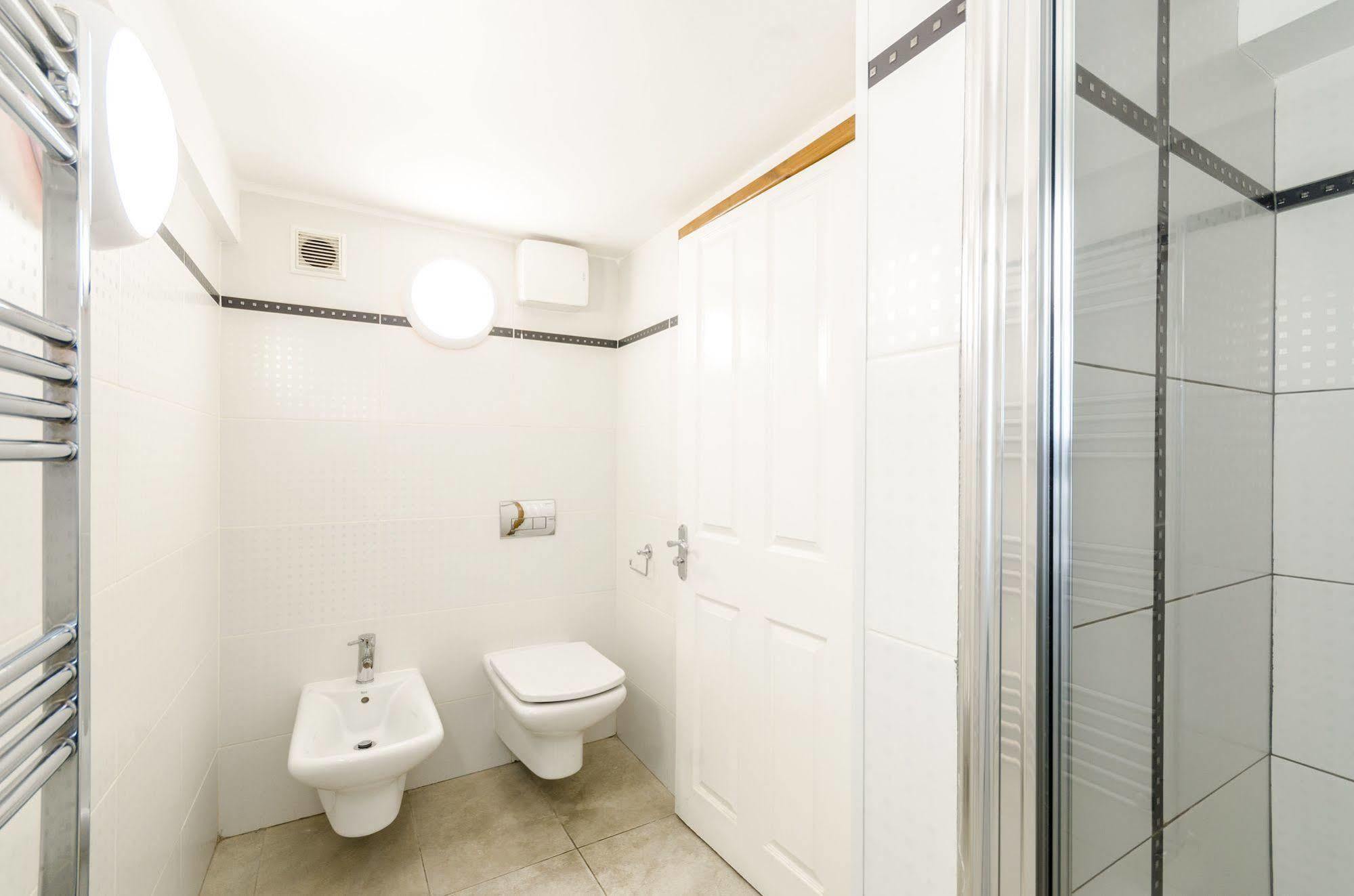 לונדון Milestone Apartments מראה חיצוני תמונה