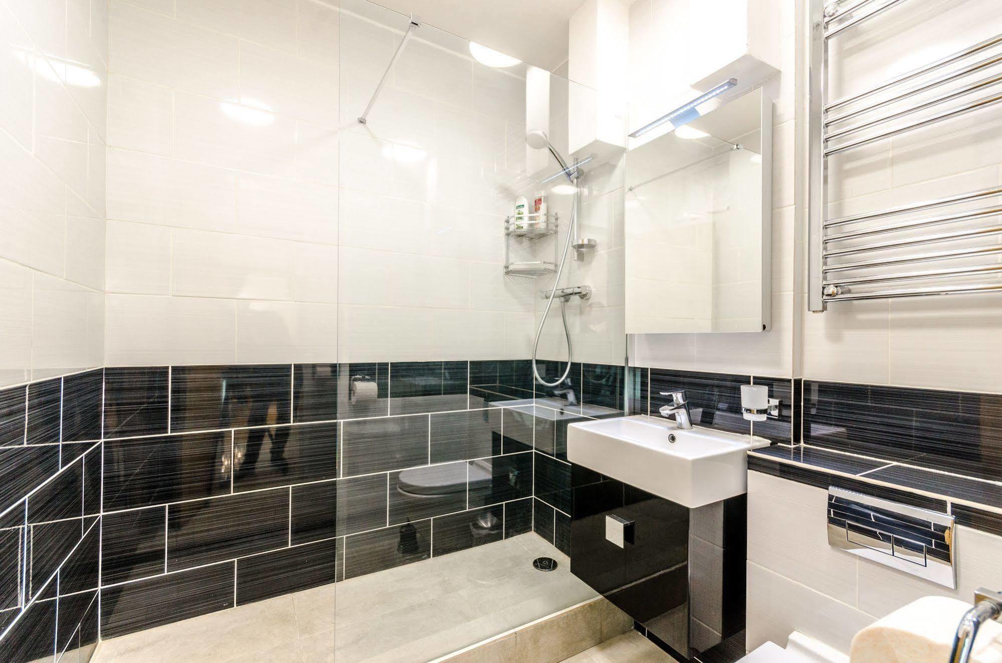 לונדון Milestone Apartments מראה חיצוני תמונה