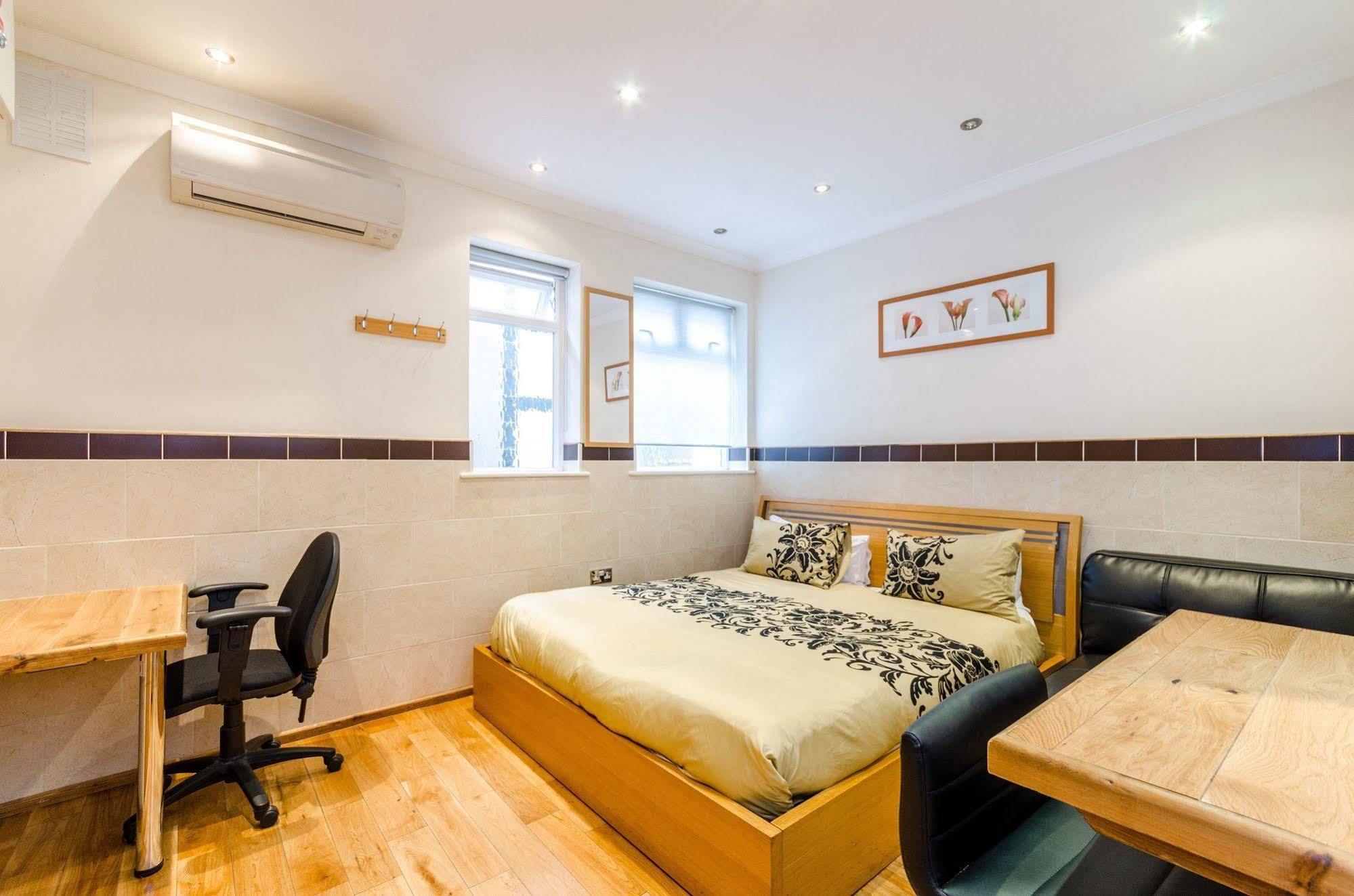 לונדון Milestone Apartments מראה חיצוני תמונה