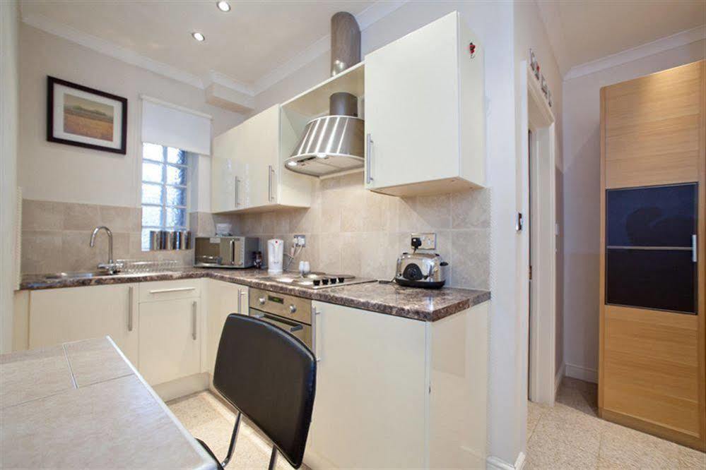 לונדון Milestone Apartments מראה חיצוני תמונה